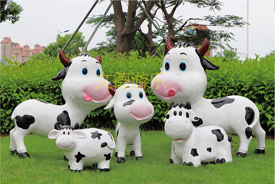 3奶牛创意景观小品雕塑效果图.jpg