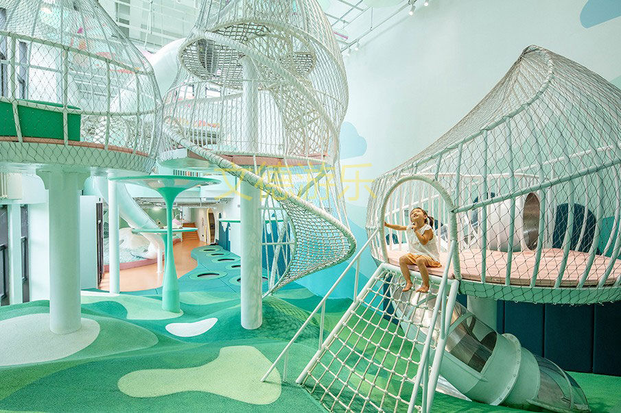 室内儿童游乐场设施-爬网